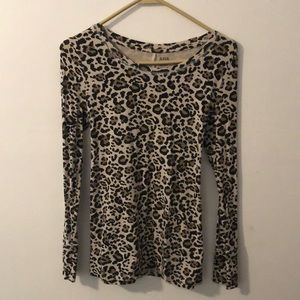 Leopard print long sleeve
